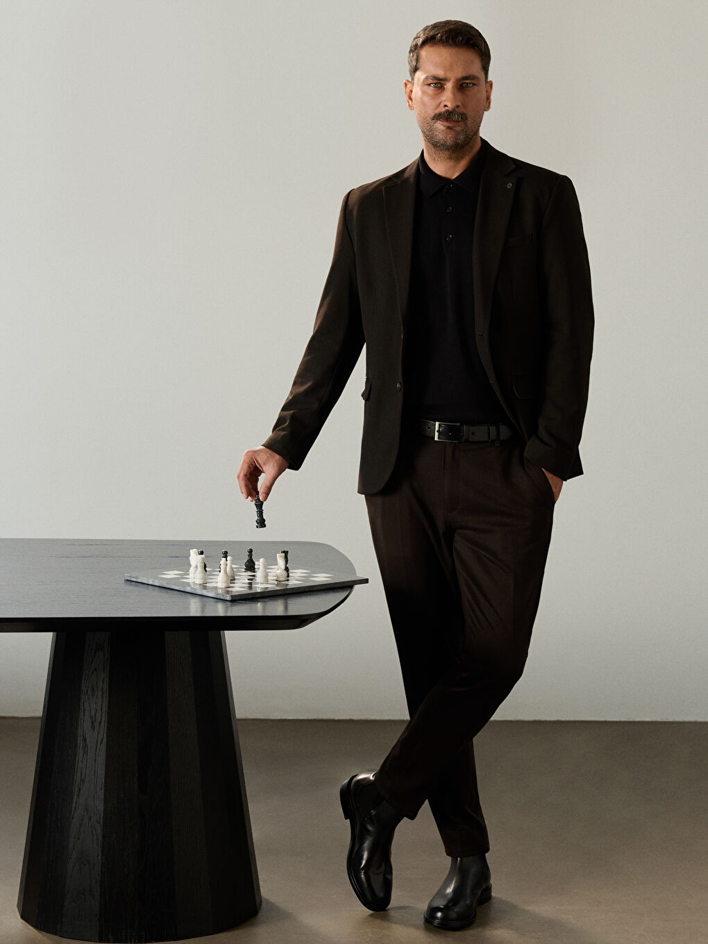 Kahverengi Yandan Cepli Beli Lastikli Erkek Pantolon