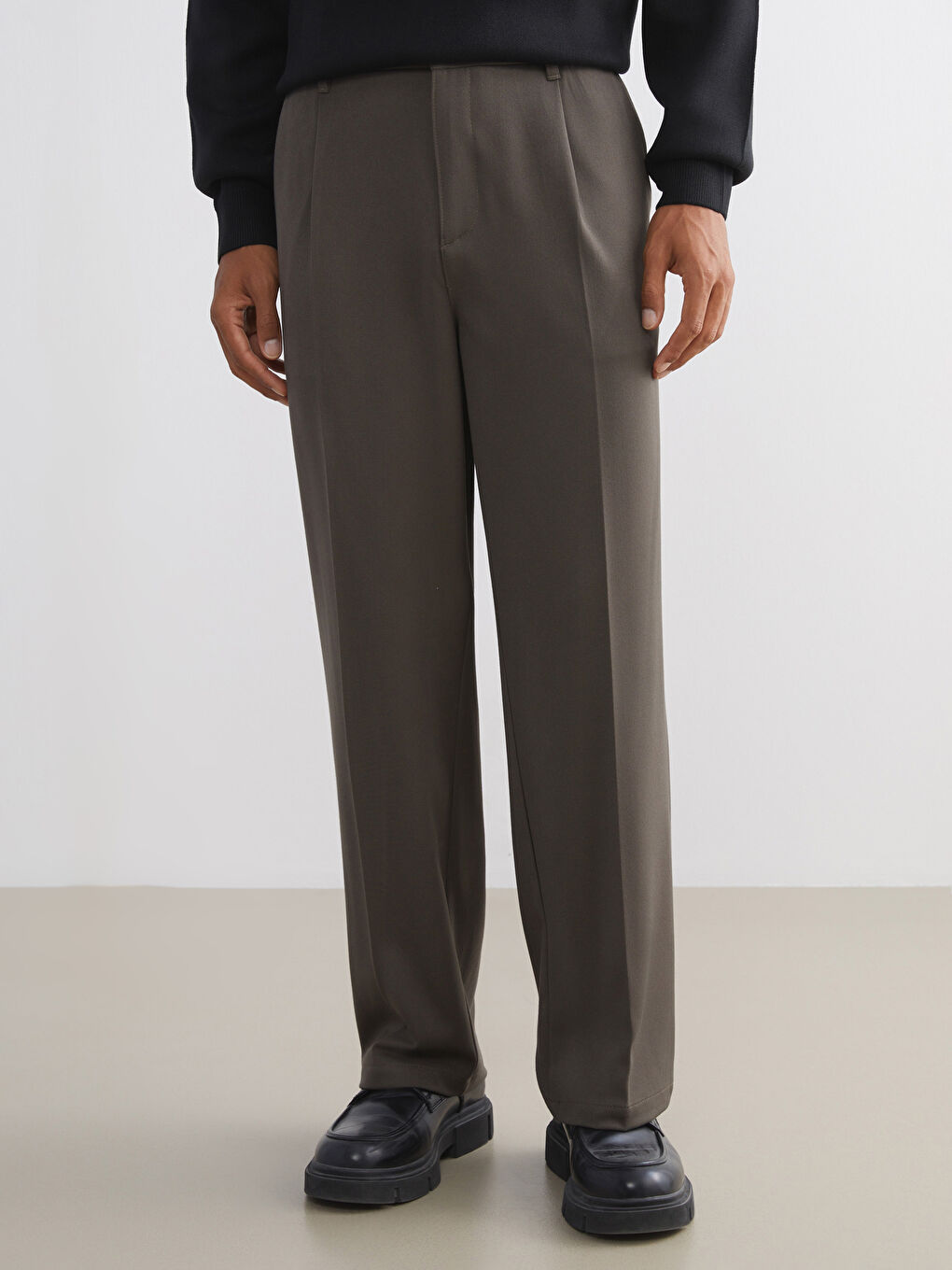 Haki Rahat Kalıp Erkek Pantolon-1