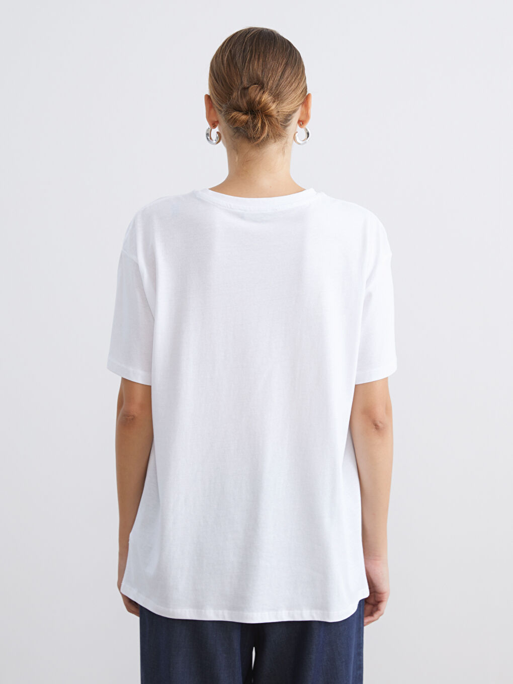 LCW Modest Crew Neck Rhinestone Embellished Women's T-Shirt -W51215Z8-Q6K