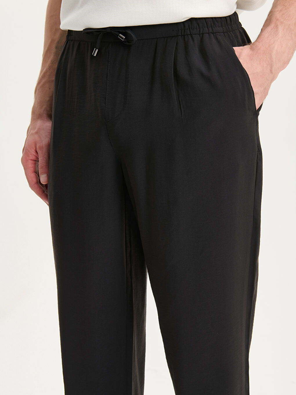 Siyah Standart Kalıp Erkek Pantolon-2