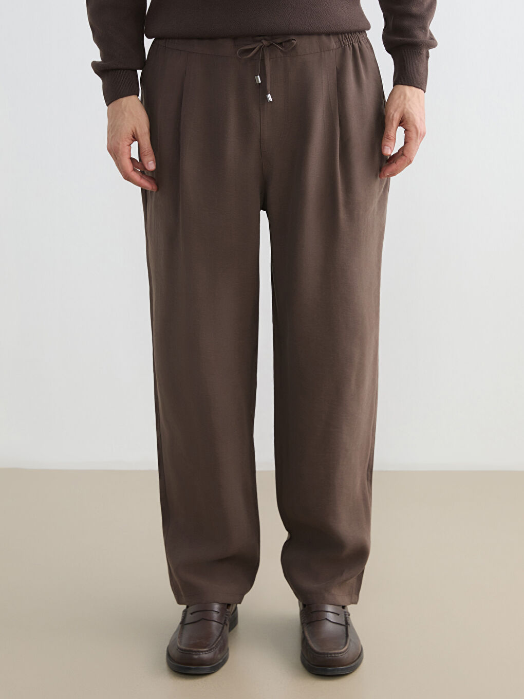 Standard Fit Men's Trousers-2