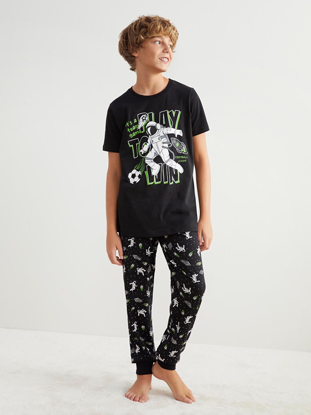 Crew Neck Boys' Pyjama Set-1