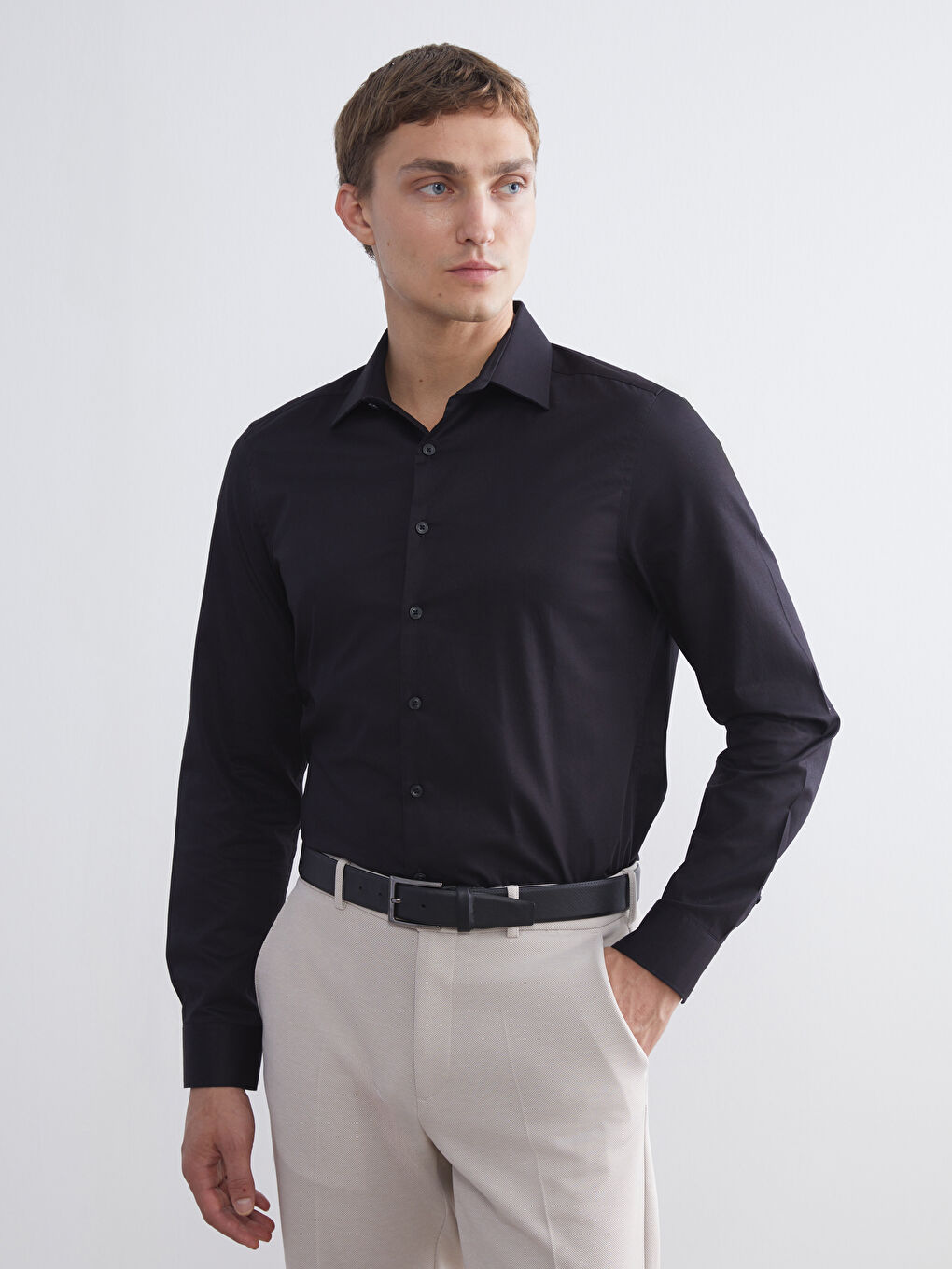 Muška košulja dugih rukava slim fit od gabardina-1