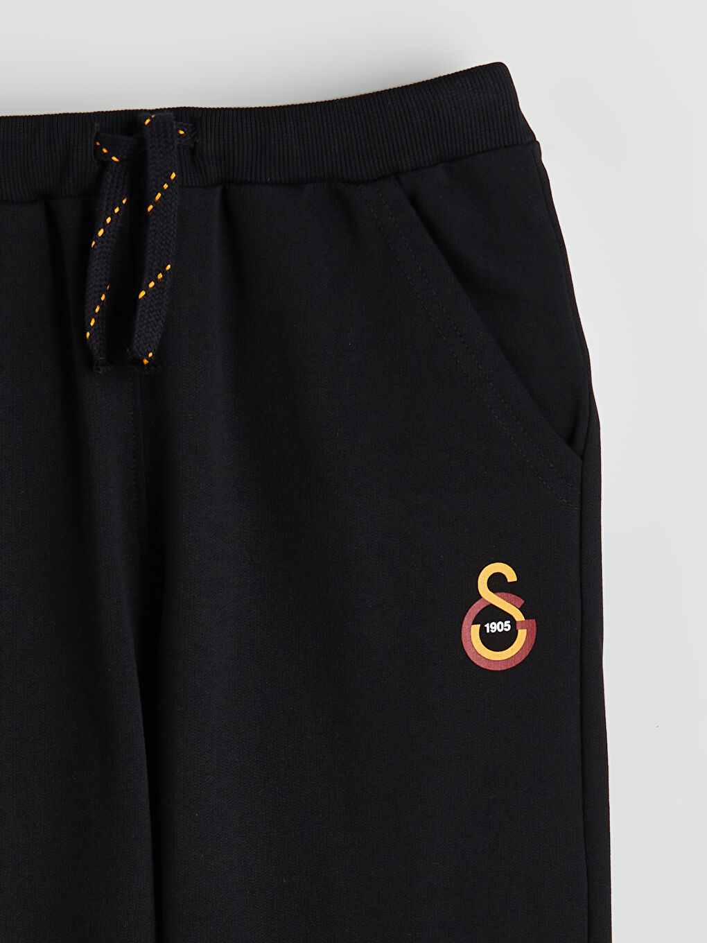 Siyah Kapüşonlu Galatasaray Baskılı Erkek Çocuk Eşofman Takım-9