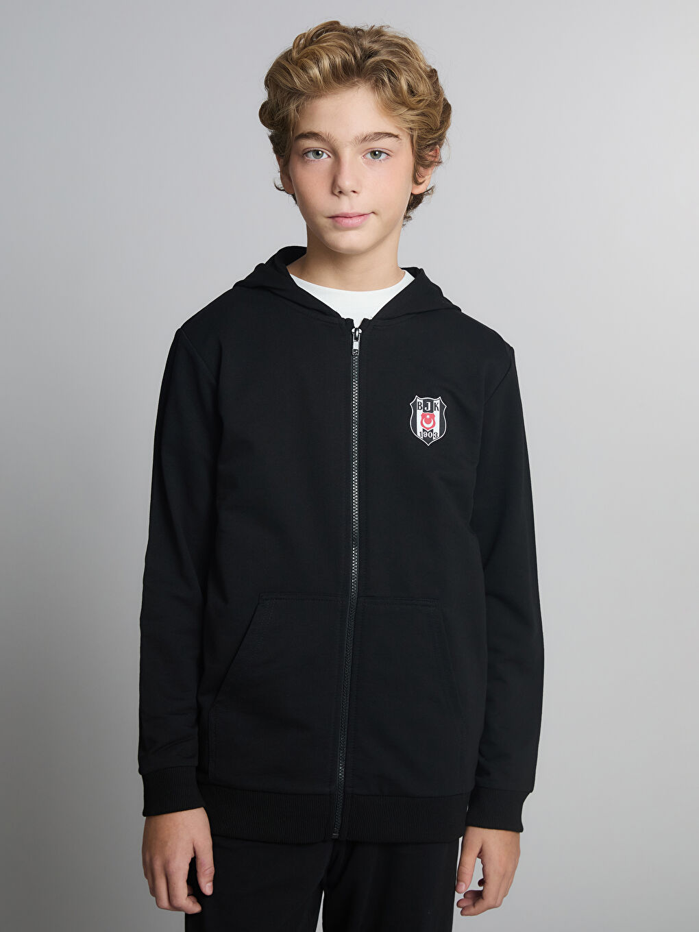 Siyah Kapüşonlu Beşiktaş Baskılı Erkek Çocuk Eşofman Takımı-2