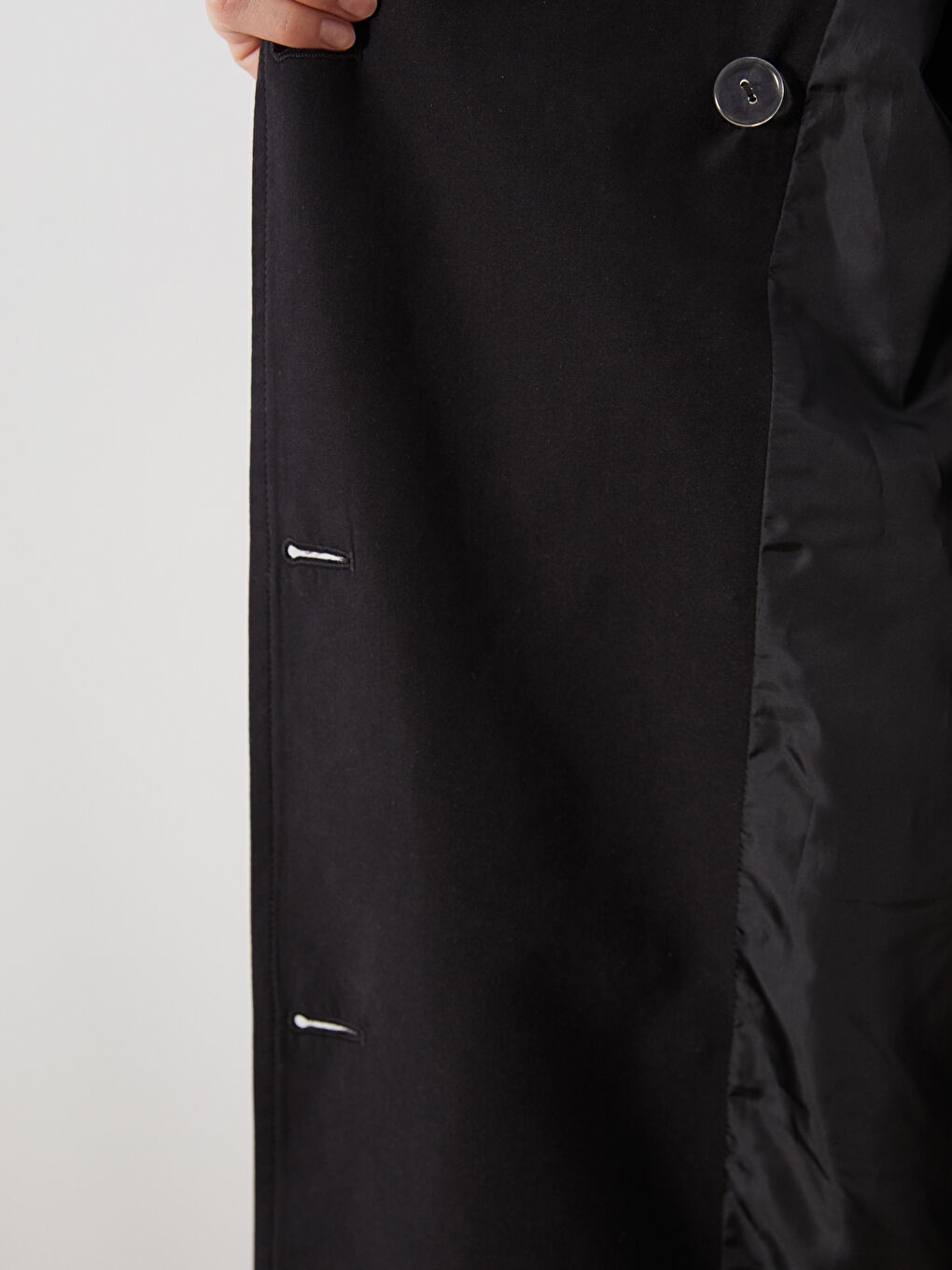 LCW Modest معطف واقٍ من المطر أسود امرأة -W51528Z8-CVL