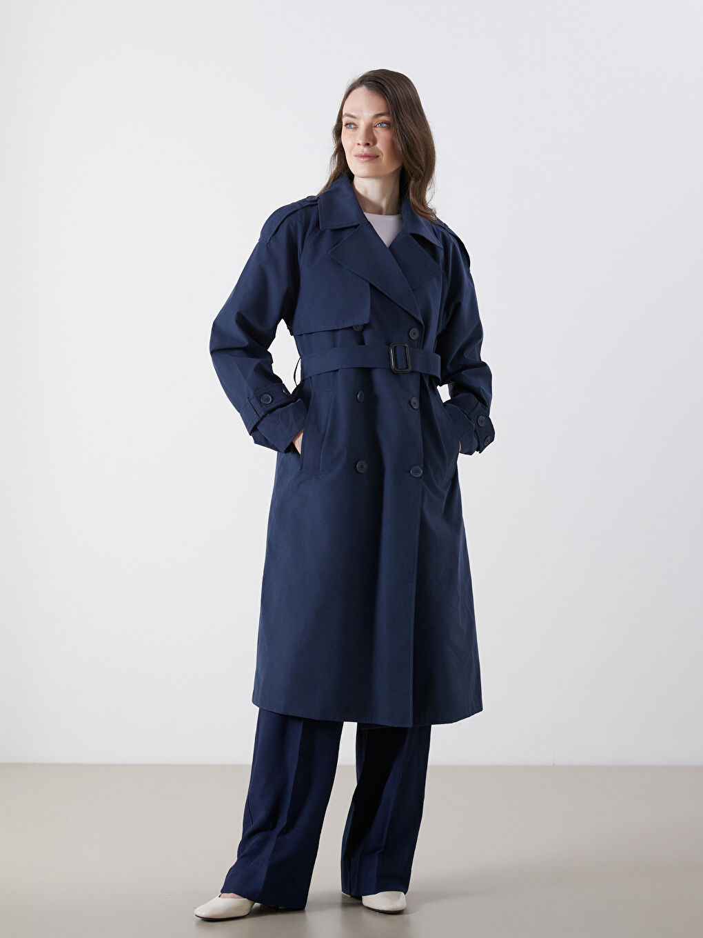 LCW Modest معطف واقٍ من المطر كحلي امرأة -W51528Z8-YBY