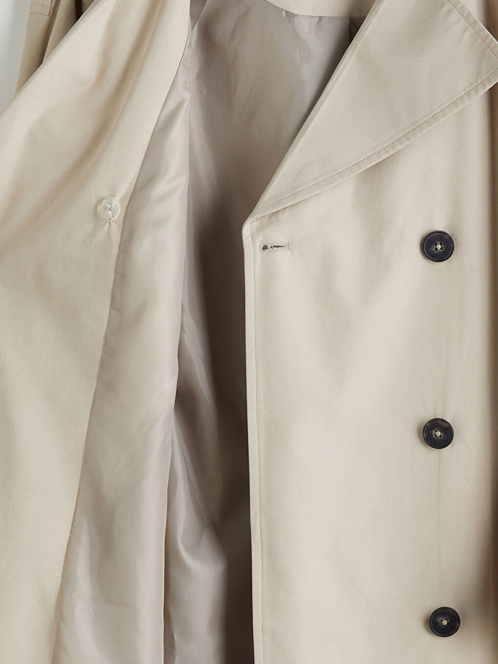 Bej Kruvaze Yaka Oversize Kadın Trençkot-5