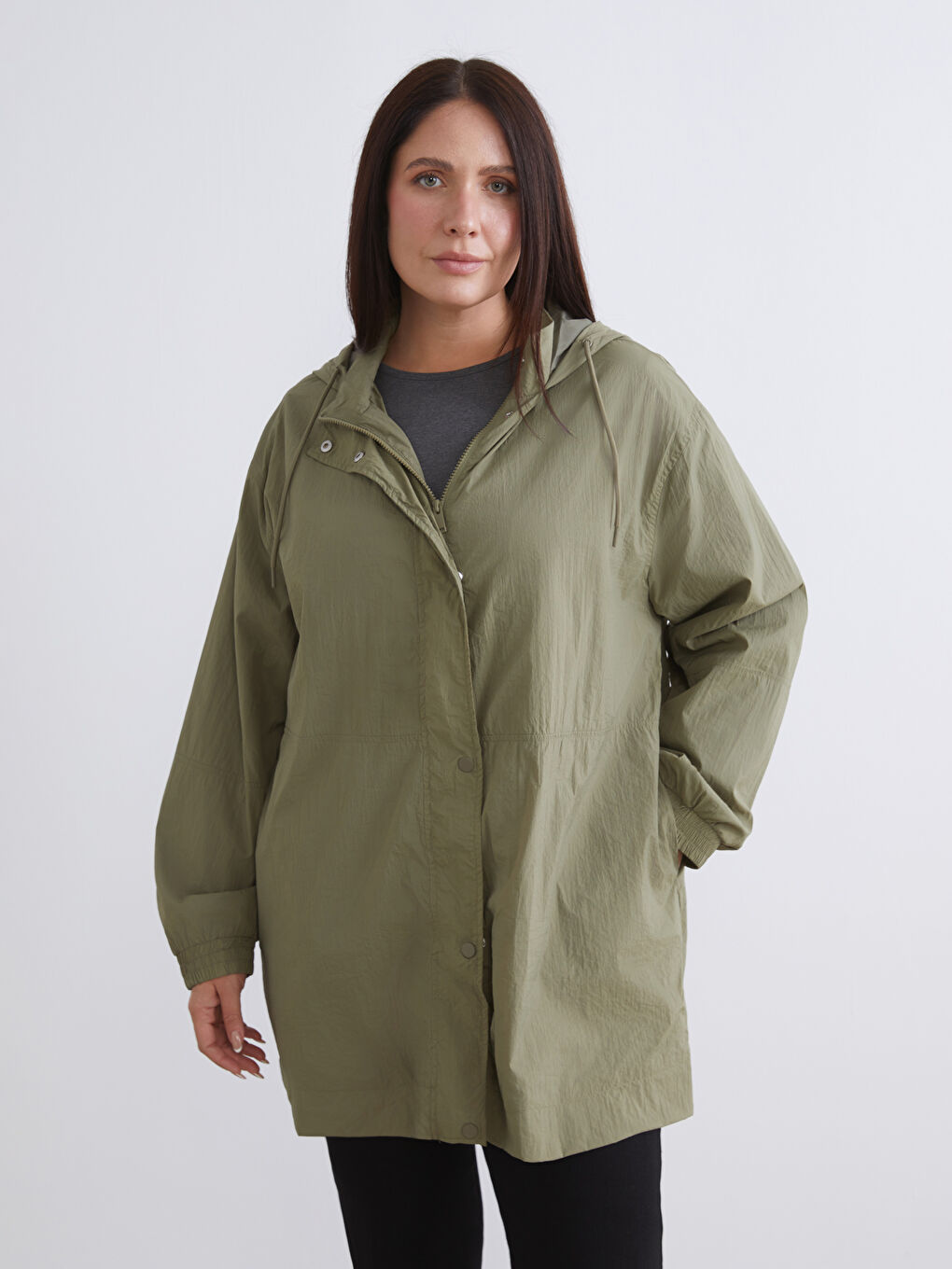 Haki Kapüşonlu Oversize Kadın Yağmurluk-1