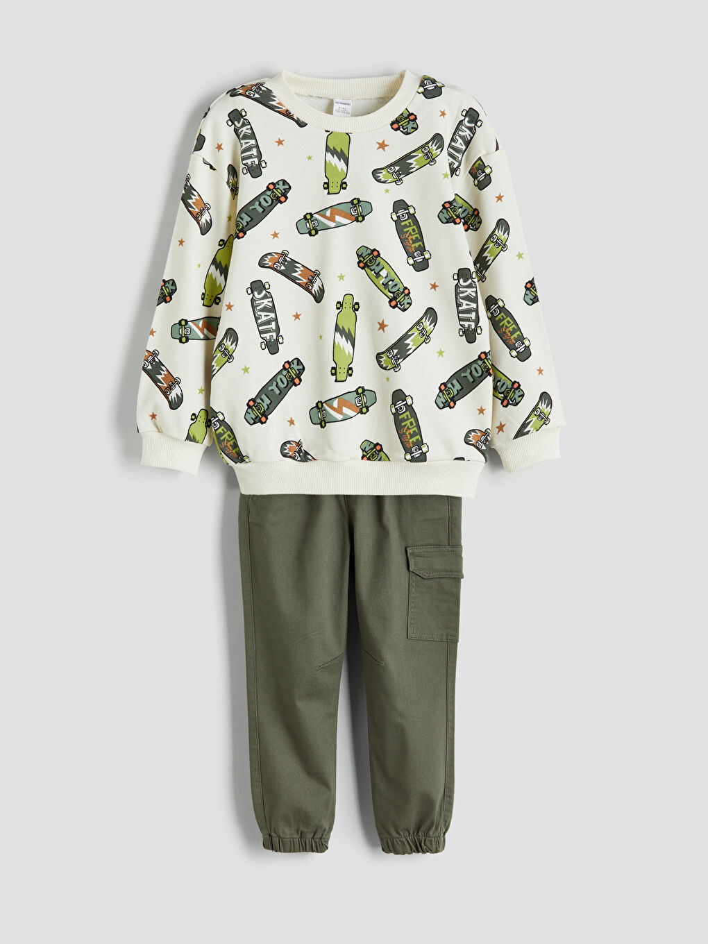 Crew Neck Boys' Sweatshirt and Sweatpants