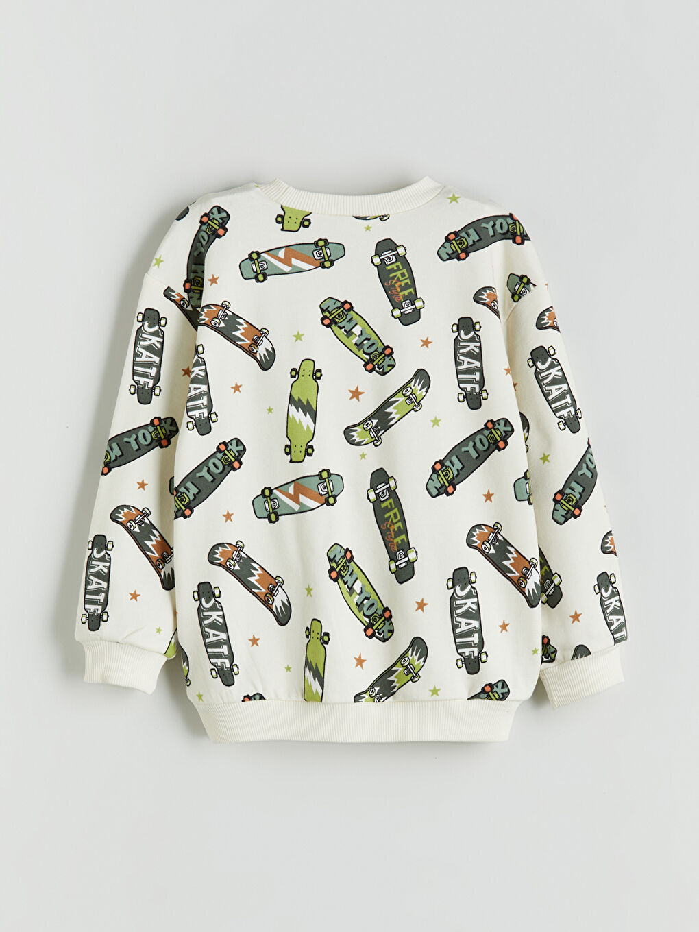 Crew Neck Boys' Sweatshirt and Sweatpants-3