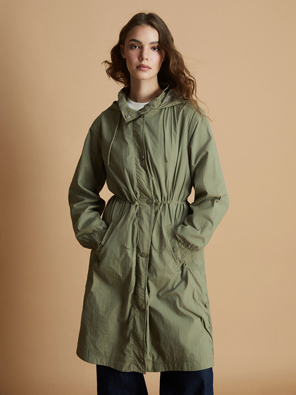 Haki Kadın Kapüşonlu Düz Yağmurluk-2