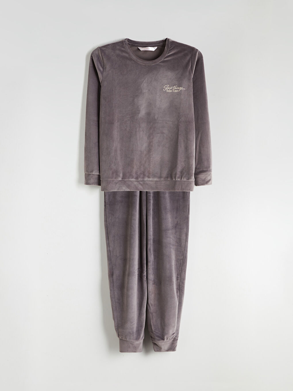 Crew Neck Embroidered Velvet Women's Pyjama Set-4