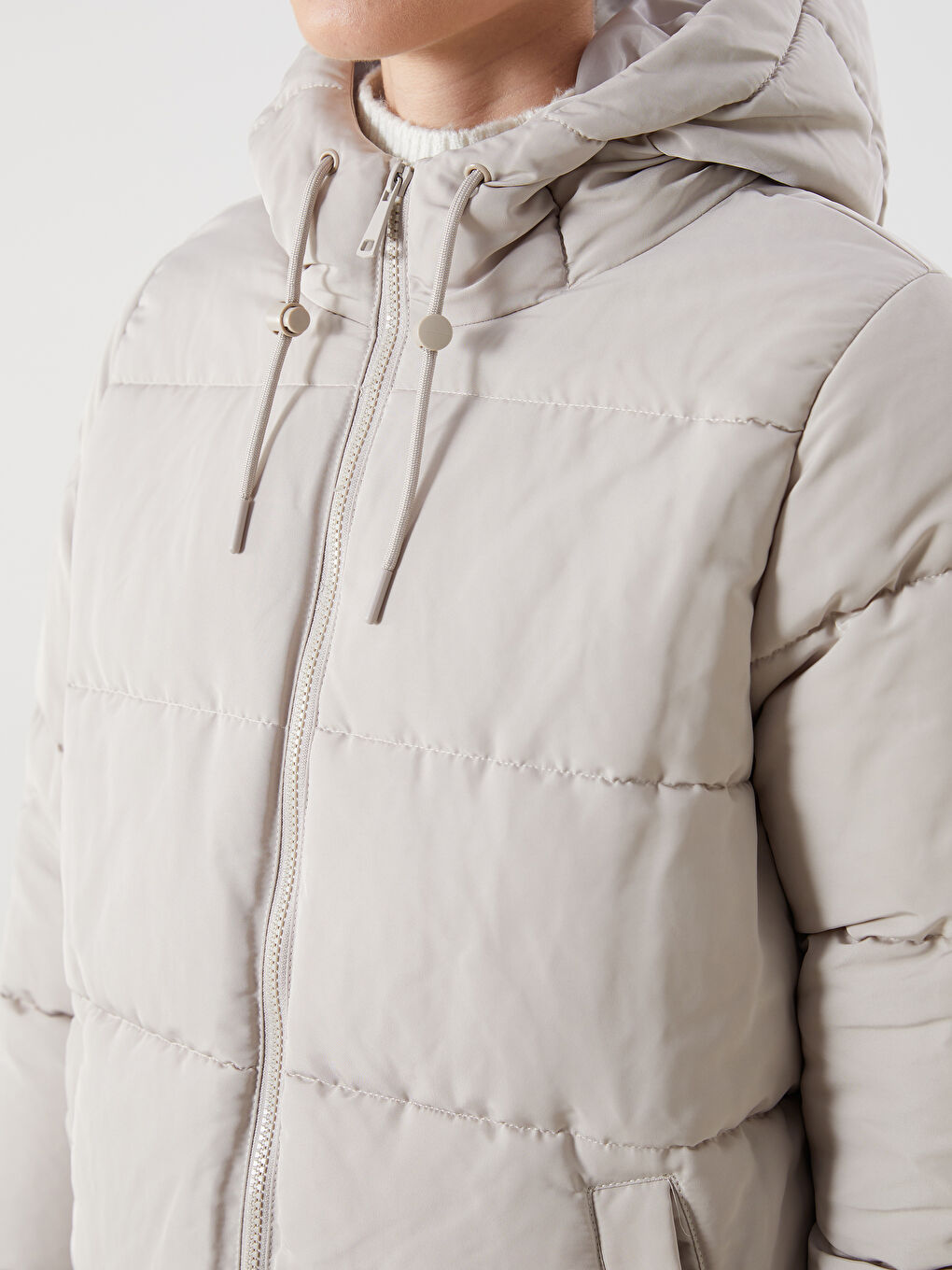 Hooded Women's Puffer Coat-2