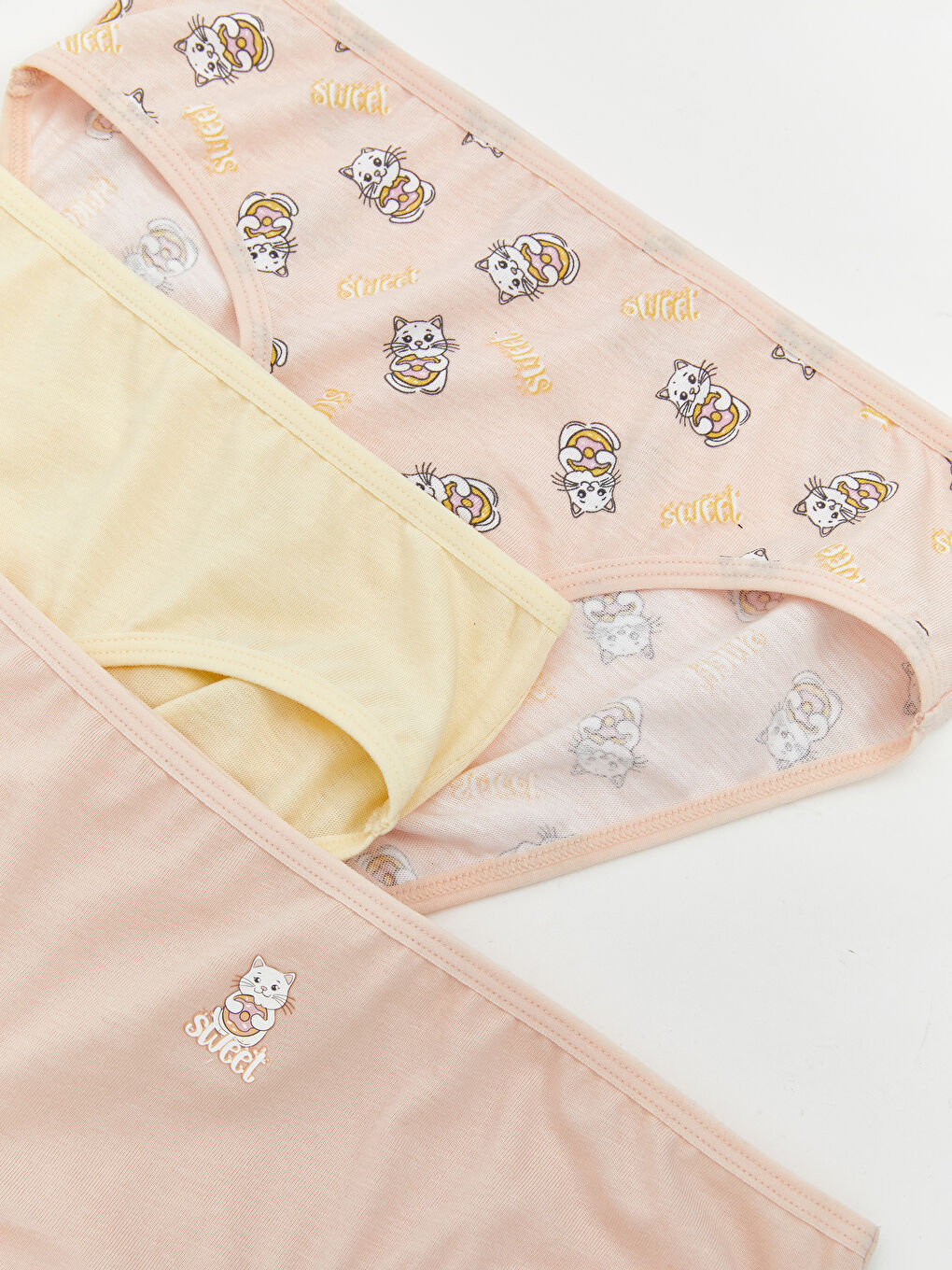 LCW Kids Printed Girl's Panties 3 pcs -W51777Z4-LT4