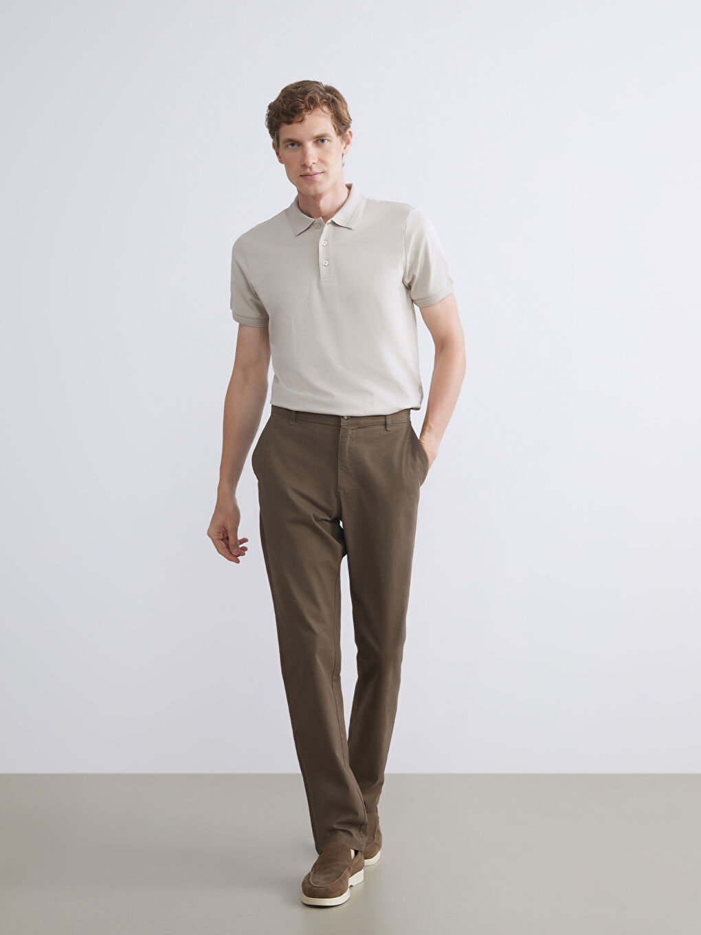 LCWAIKIKI Classic Standard Fit Gabardine Men's Chino Trousers -W51787Z8-ZBF