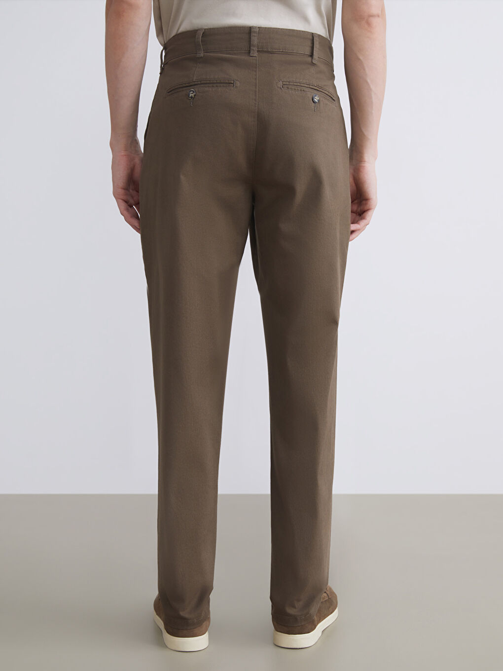 LCWAIKIKI Classic Standard Fit Gabardine Men's Chino Trousers -W51787Z8-ZBF