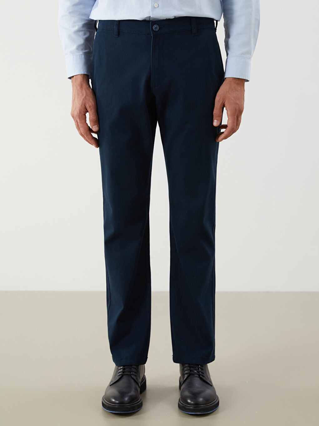 LCWAIKIKI Classic Standard Fit Gabardine Men's Chino Trousers -W51787Z8-KN7