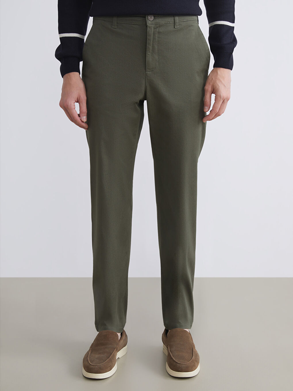 LCWAIKIKI Classic Slim Fit Men's Chino Trousers -W51788Z8-JYU