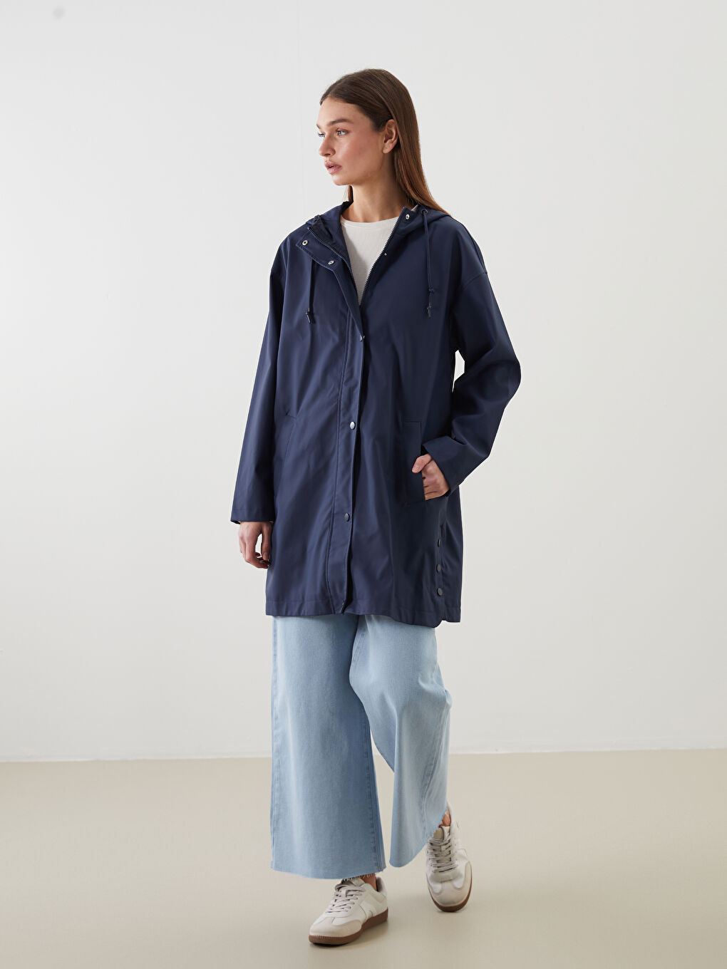 LCW Modest Women's Hooded Plain Raincoat -W51794Z8-R40