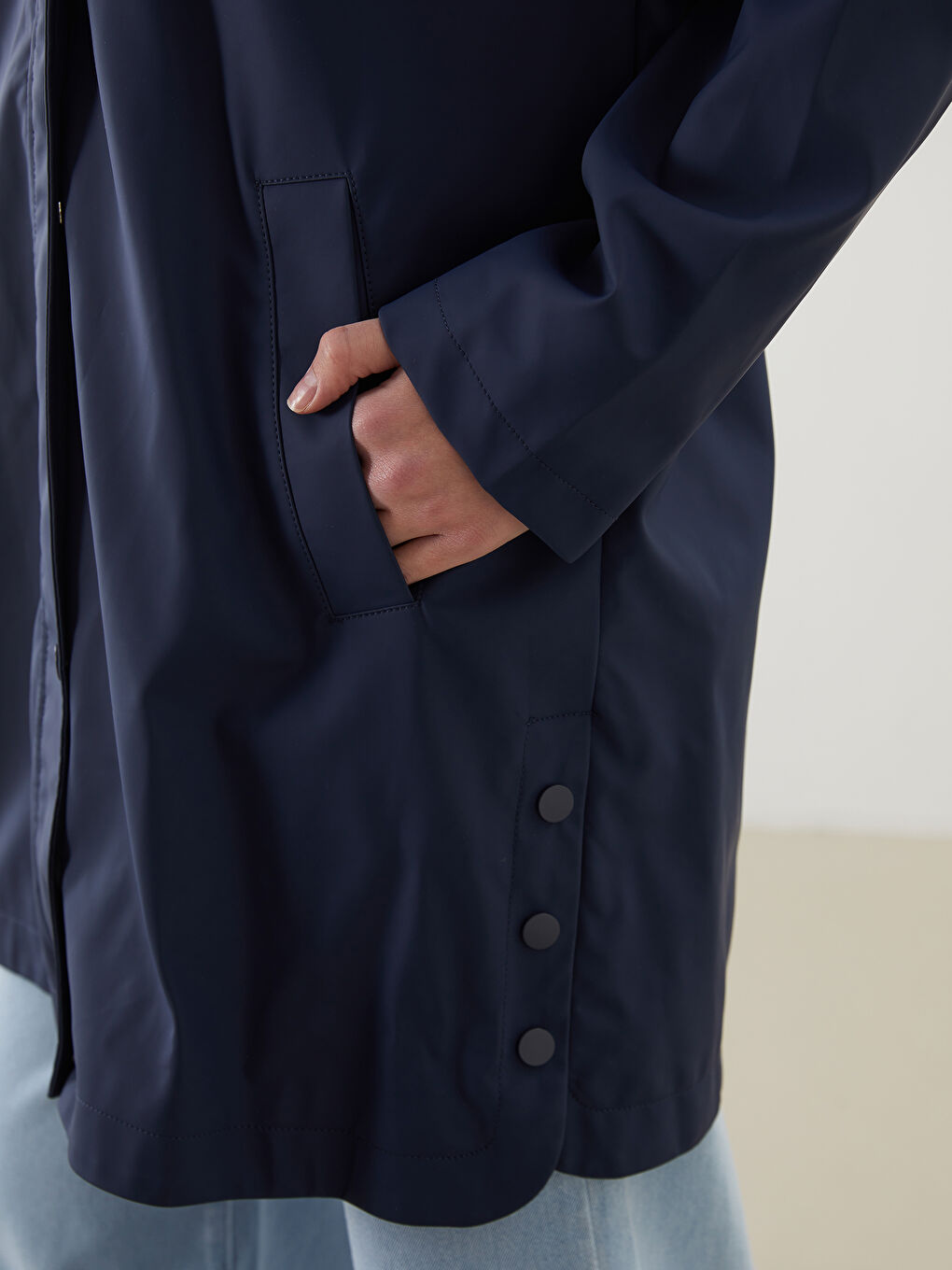 LCW Modest Women's Hooded Plain Raincoat -W51794Z8-R40