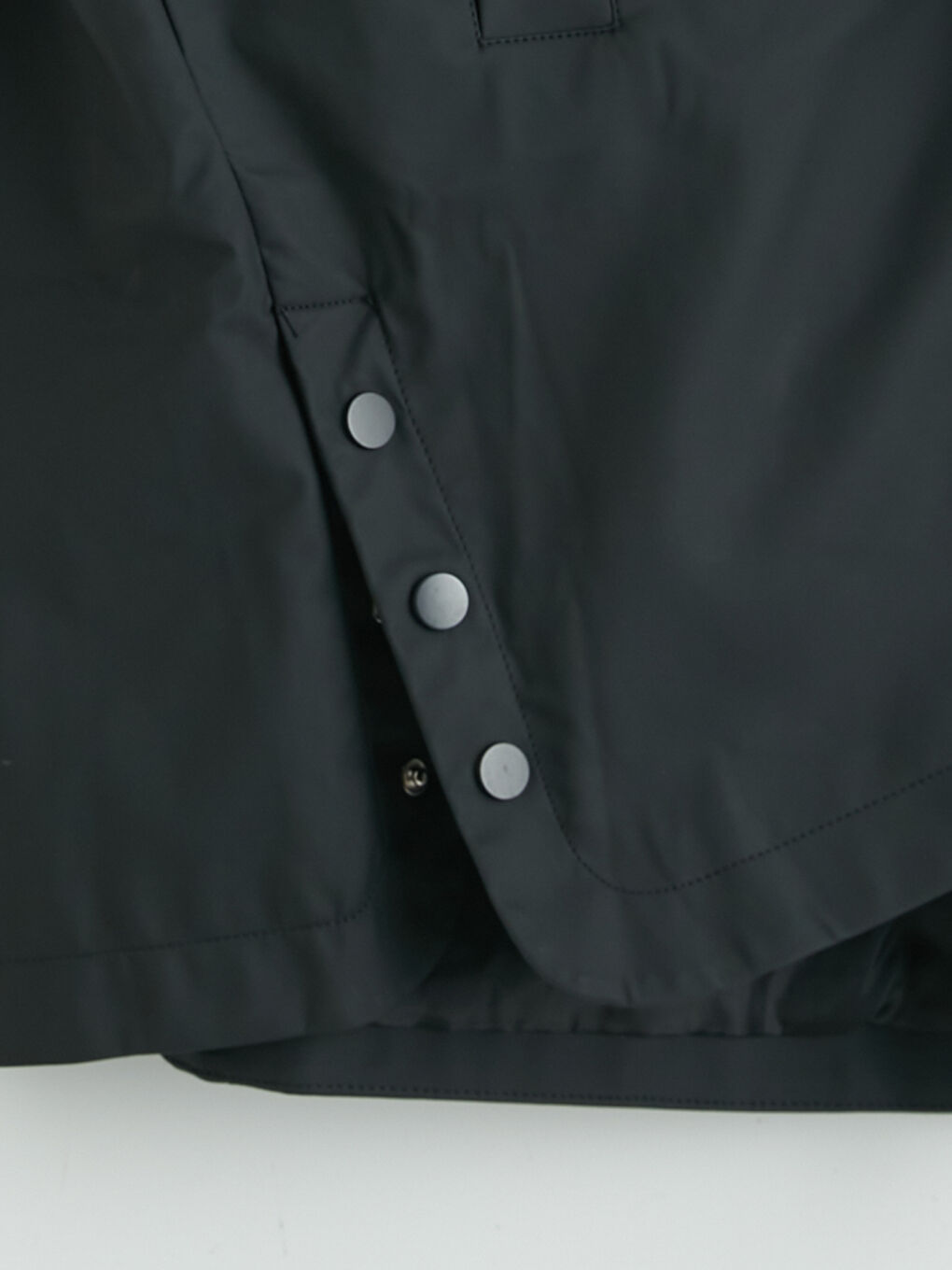 Siyah Kadın Kapüşonlu Düz Yağmurluk-5