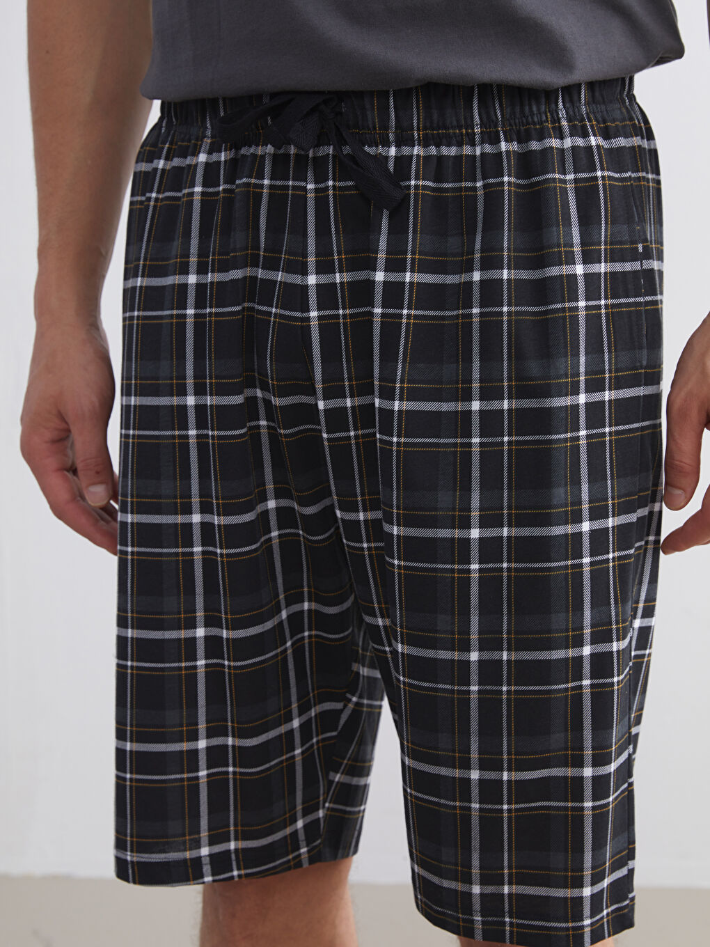 LC WAIKIKI Regular Fit Men's Short Pyjama Set -W51814Z8-HJU