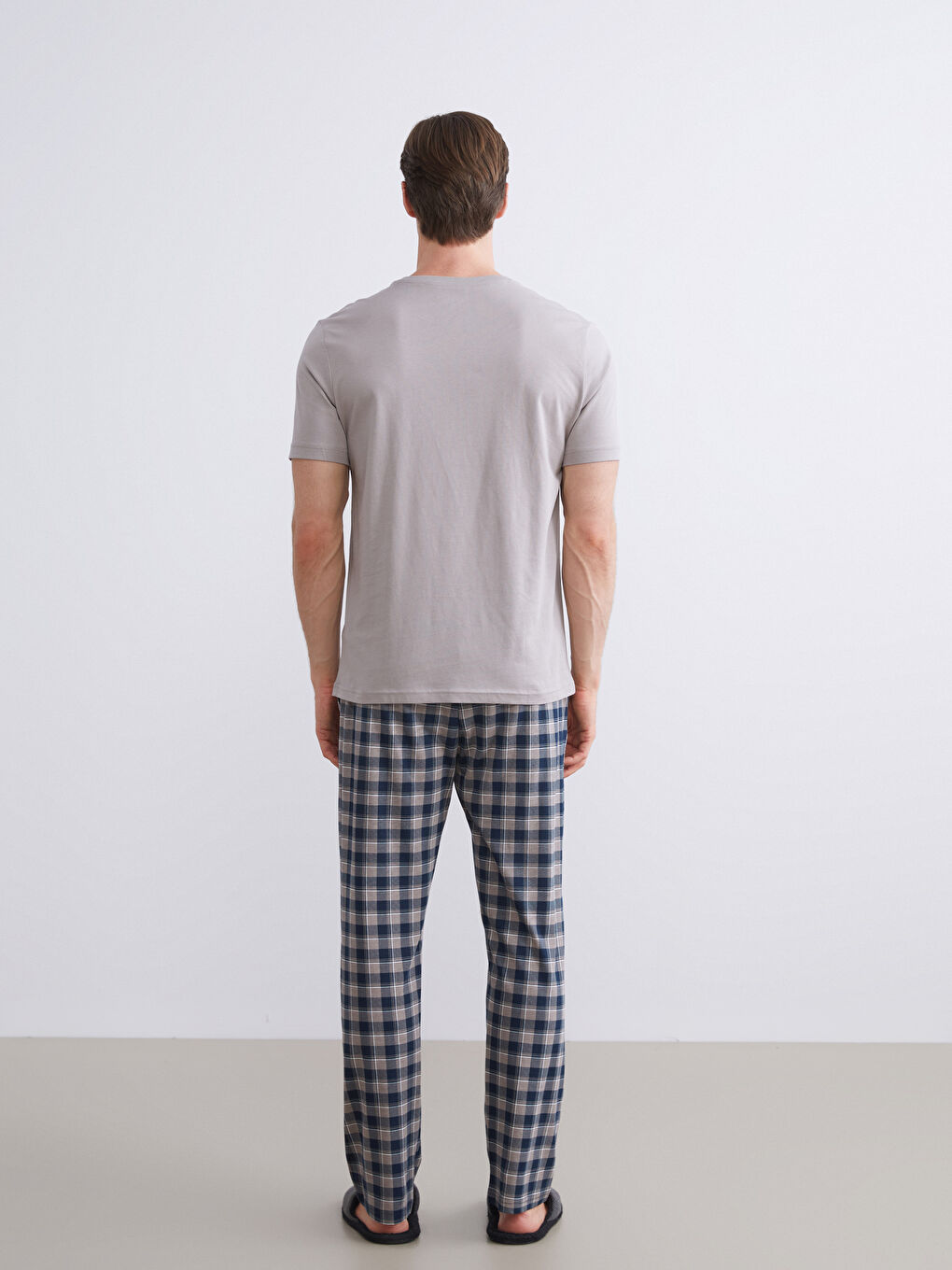 Regular Fit Plaid Men's Pyjama Set-3