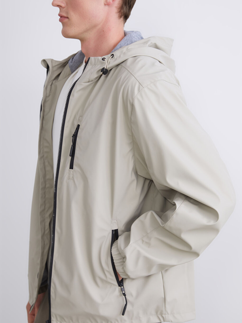 Bej Standart Kalıp Kapüşonlu Erkek İnce Mont-4