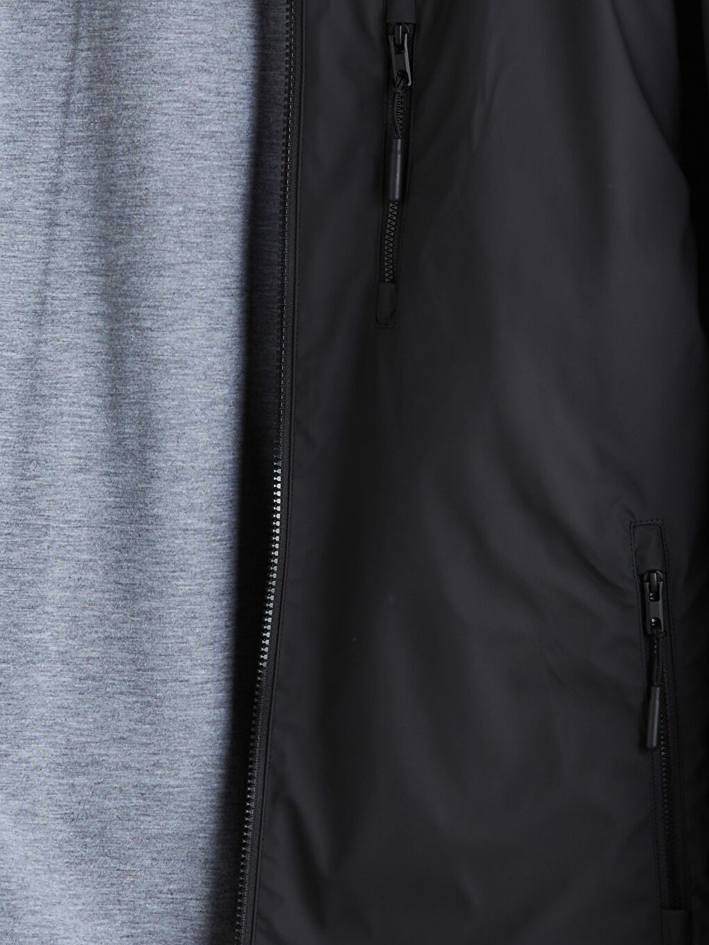 Regular Fit Hooded Men's Thin Coat-10
