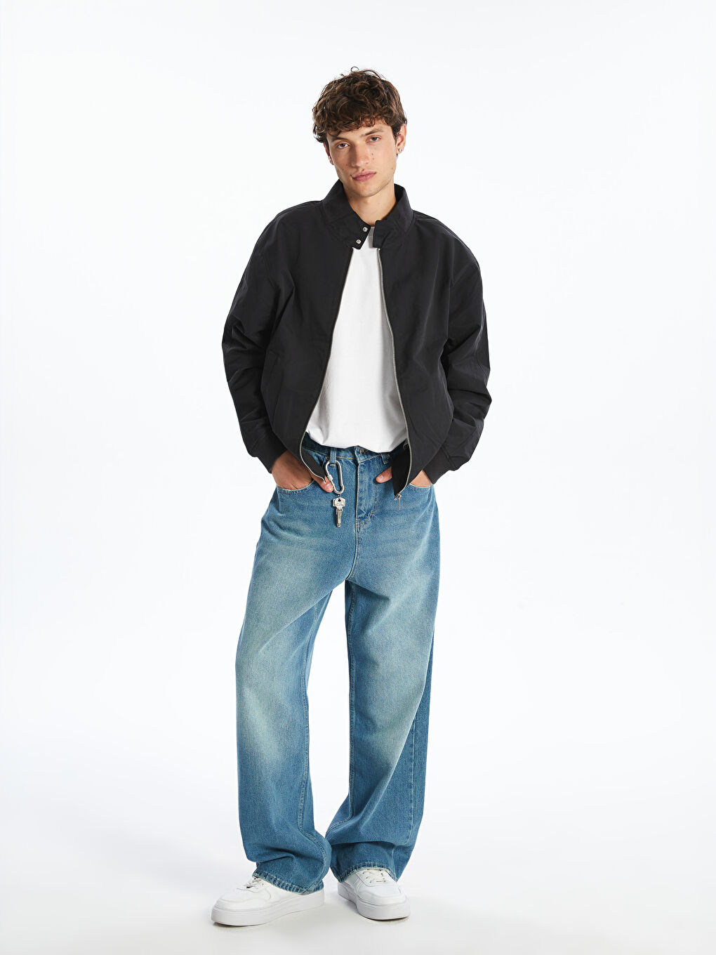 Siyah Standart Kalıp Dik Yaka Erkek Mont-1