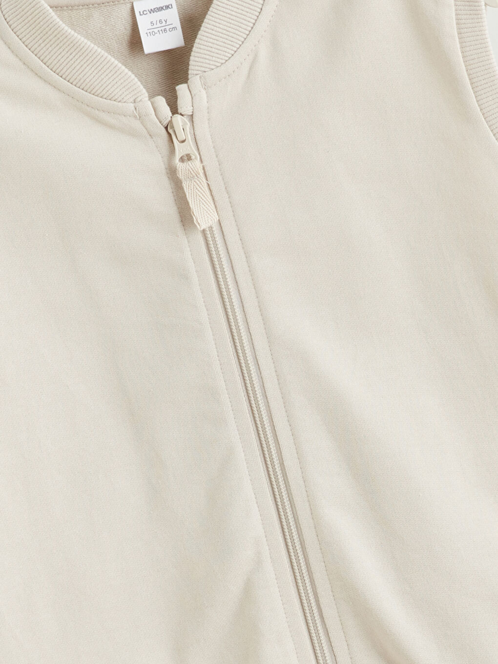 Bej Kolej Yaka Erkek Çocuk Yelek-1