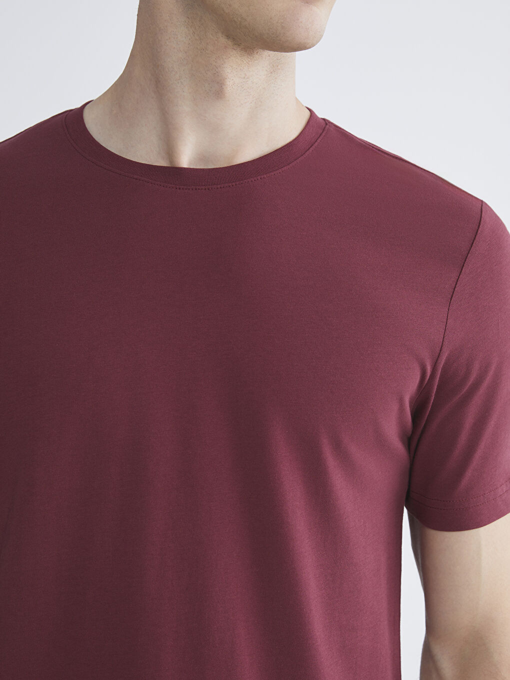 Футболка мужская из джерси с круглым вырезом-2