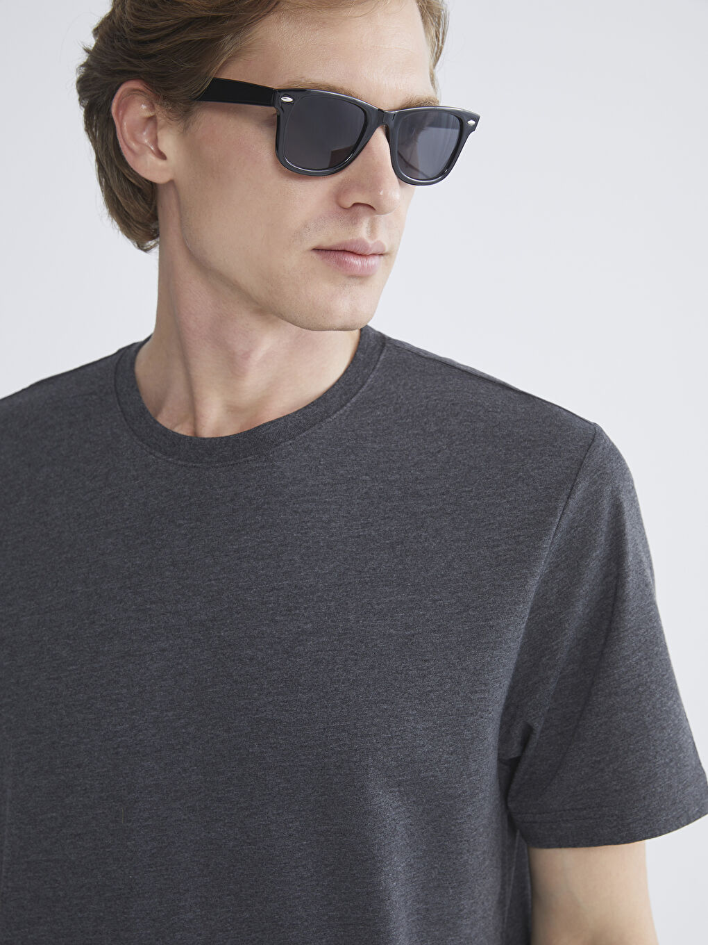 Antrasit Bisiklet Yaka Penye Erkek Tişört-2