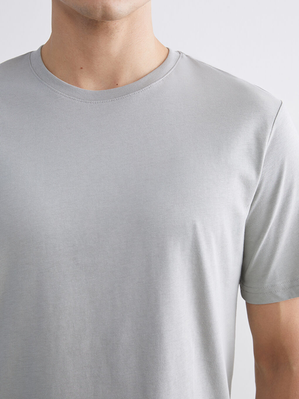 Gri Bisiklet Yaka Penye Erkek Tişört-2