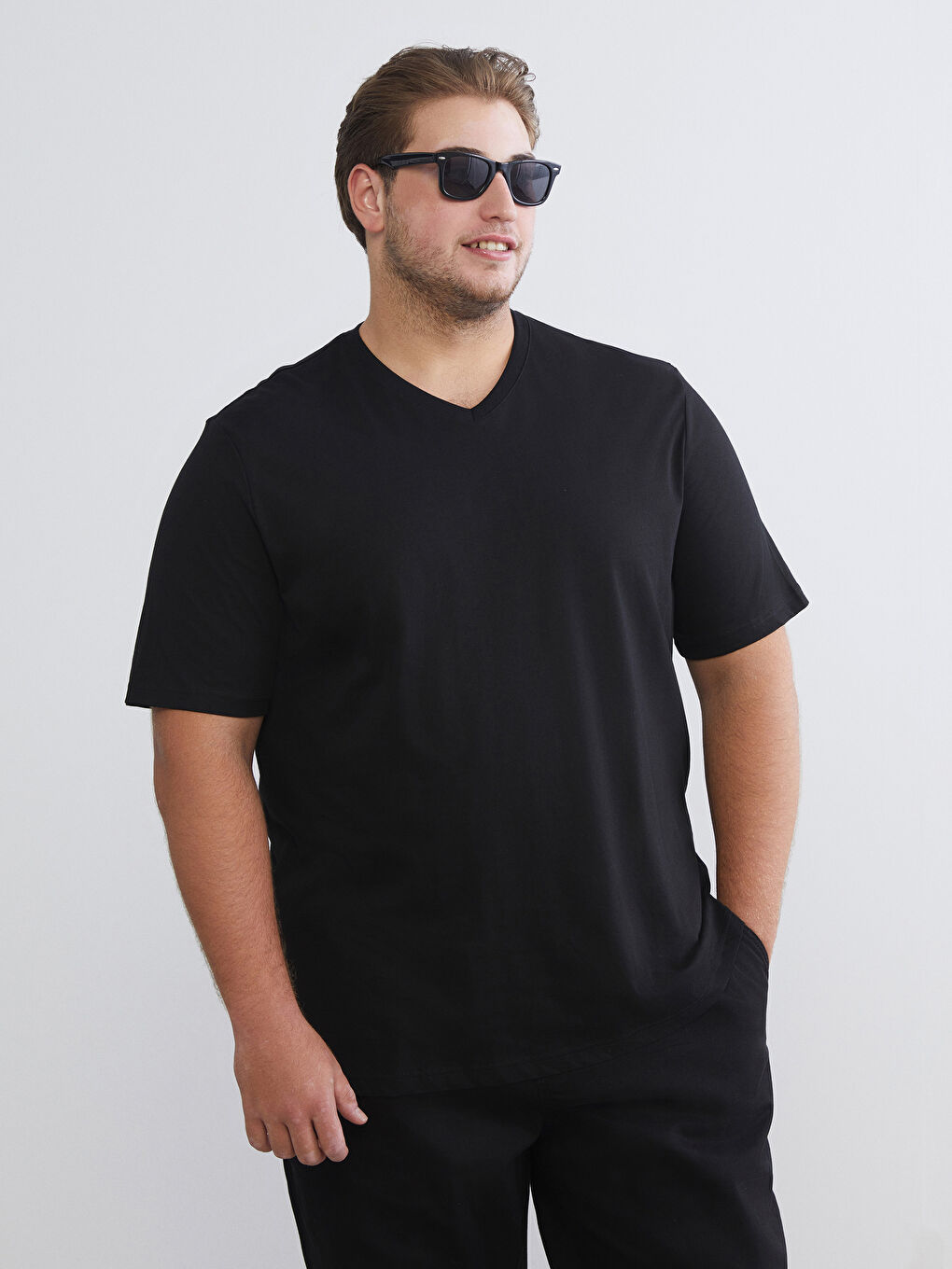 V-Neck Short Sleeve Jersey Men's T-Shirt-1