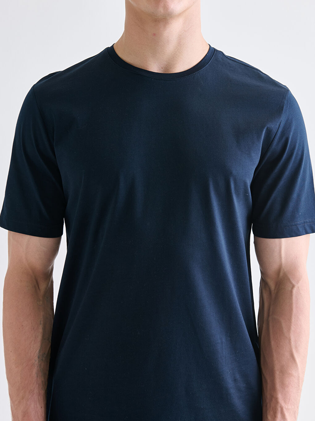 Lacivert Bisiklet Yaka Kısa Kollu Merserize Erkek Tişört-2