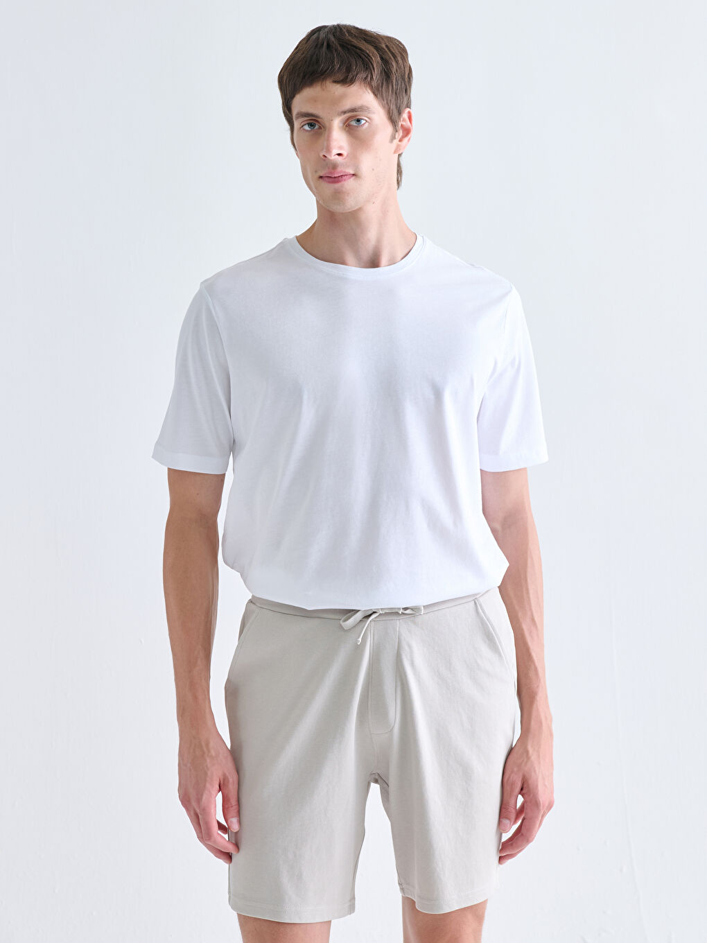 Beyaz Bisiklet Yaka Kısa Kollu Merserize Erkek Tişört-1