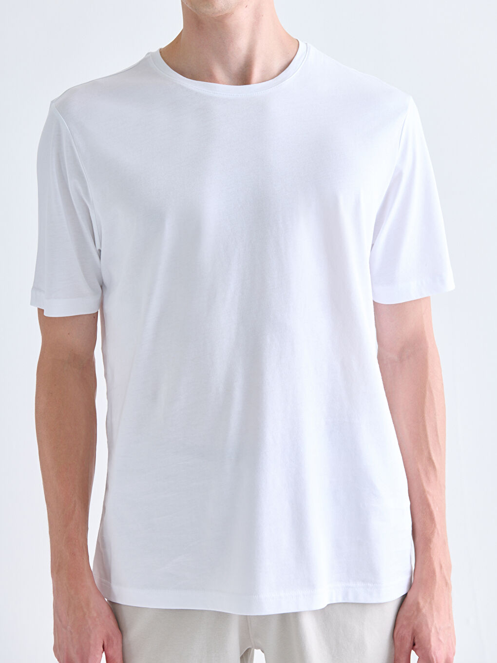 Beyaz Bisiklet Yaka Kısa Kollu Merserize Erkek Tişört-5