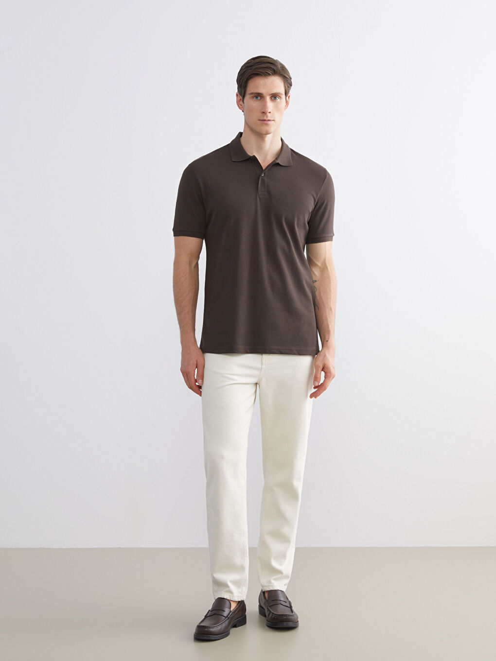 Kahverengi Polo Yaka Kısa Kollu Pike Erkek Tişört-3