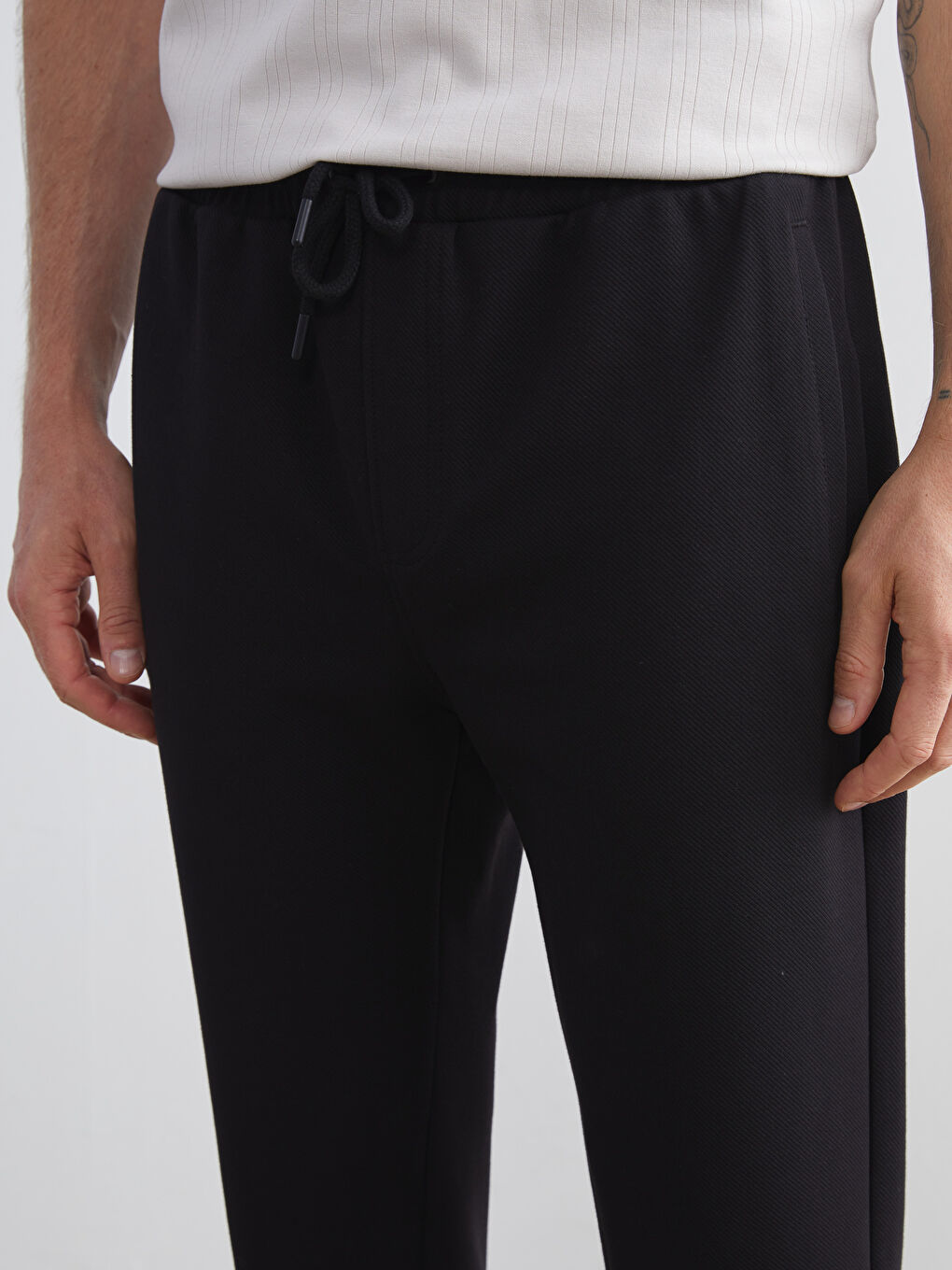 Siyah Standart Kalıp Erkek Eşofman Altı-3