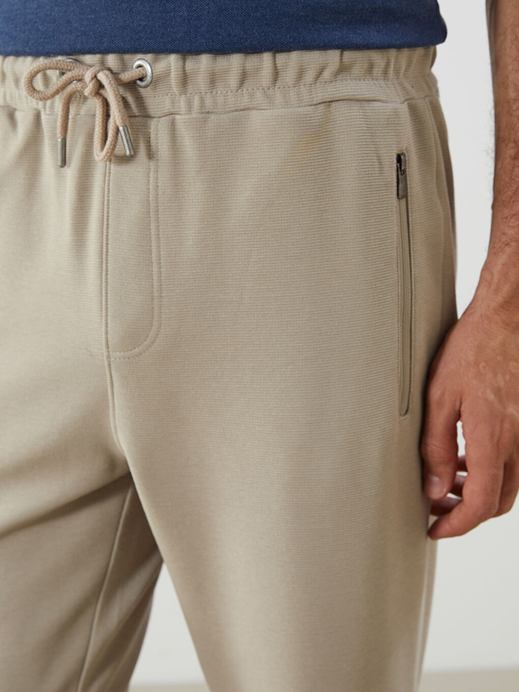 LCWAIKIKI Classic Standard Fit Men's Sweatpants -W52052Z8-SJJ