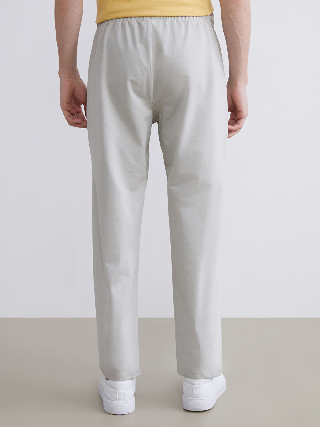 LCWAIKIKI Classic Standard Fit Men's Sweatpants -W52056Z8-ZM2