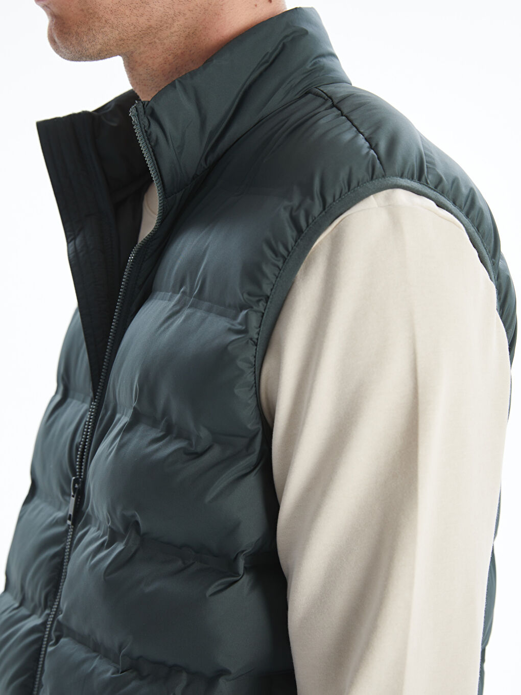 LCW Vision Standard Fit Funnel Neck Men's Puffer Gilet -W52071Z8-GQV