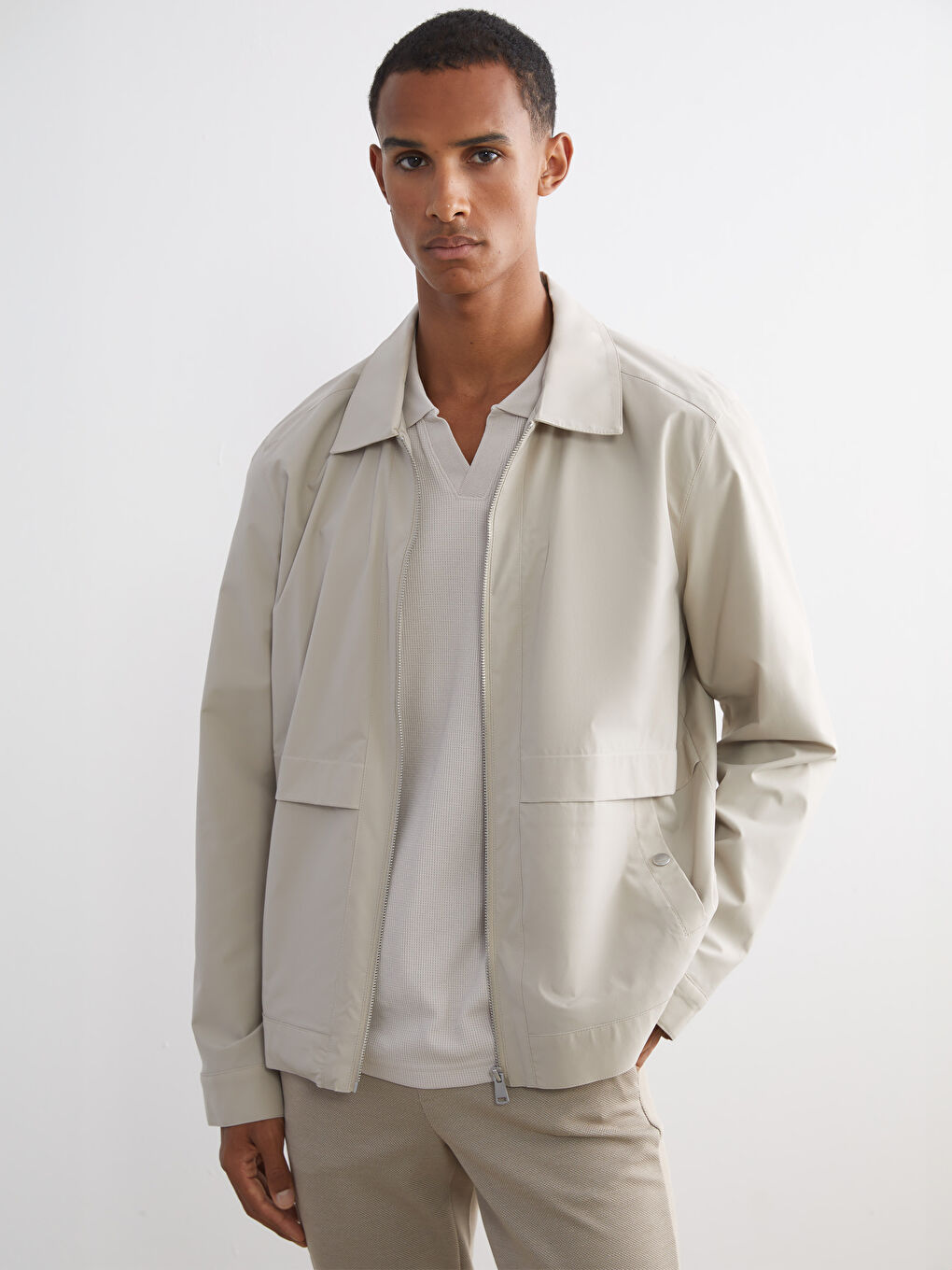 Bej Standart Kalıp Gömlek Yaka Erkek Mont