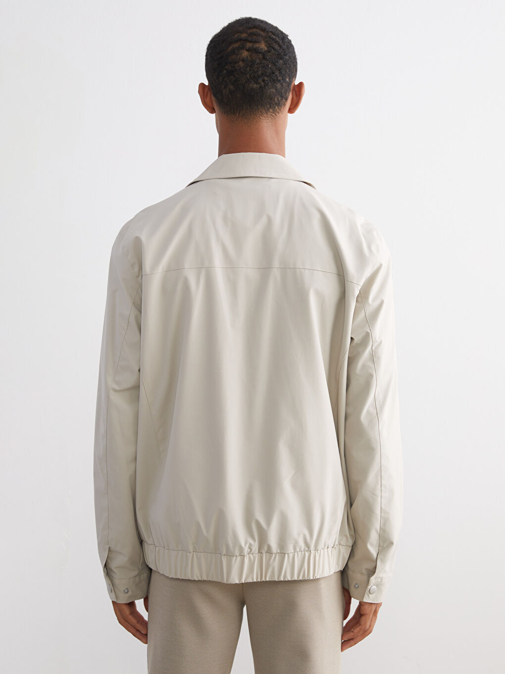 Bej Standart Kalıp Gömlek Yaka Erkek Mont-4