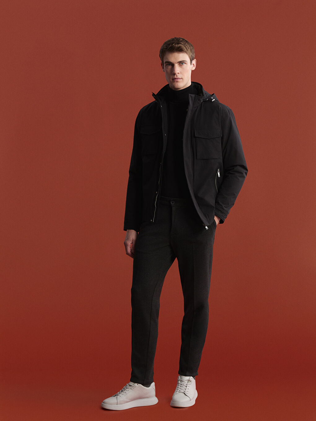 Мужская куртка стандартного кроя с капюшоном-1