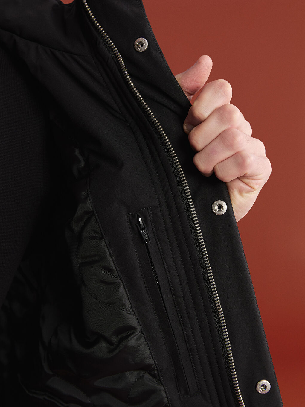 Мужская куртка стандартного кроя с капюшоном-3