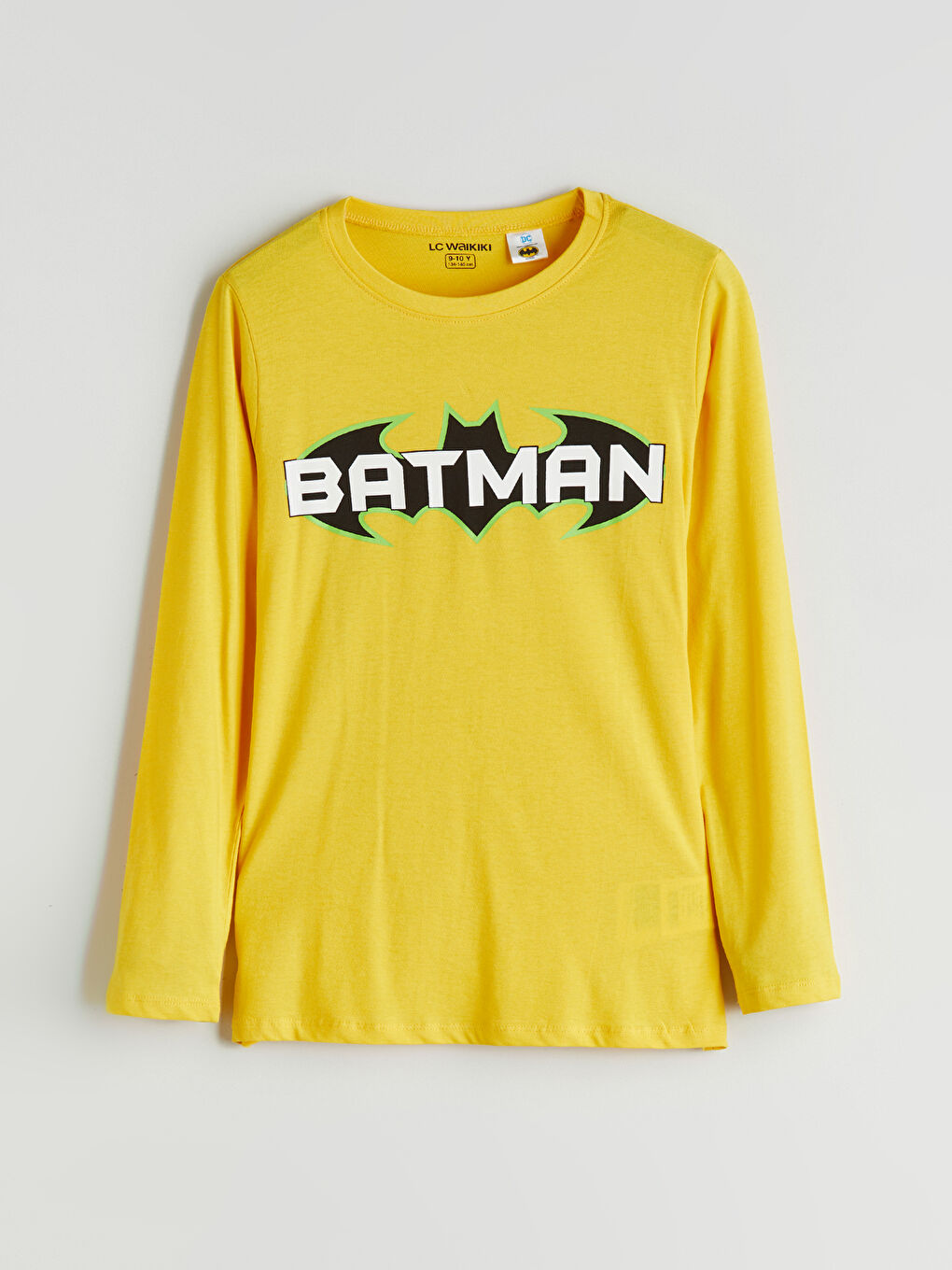 LCW Kids Crew Neck Batman Printed Long Sleeve Boys' Pyjama Set -W52090Z4-FUV