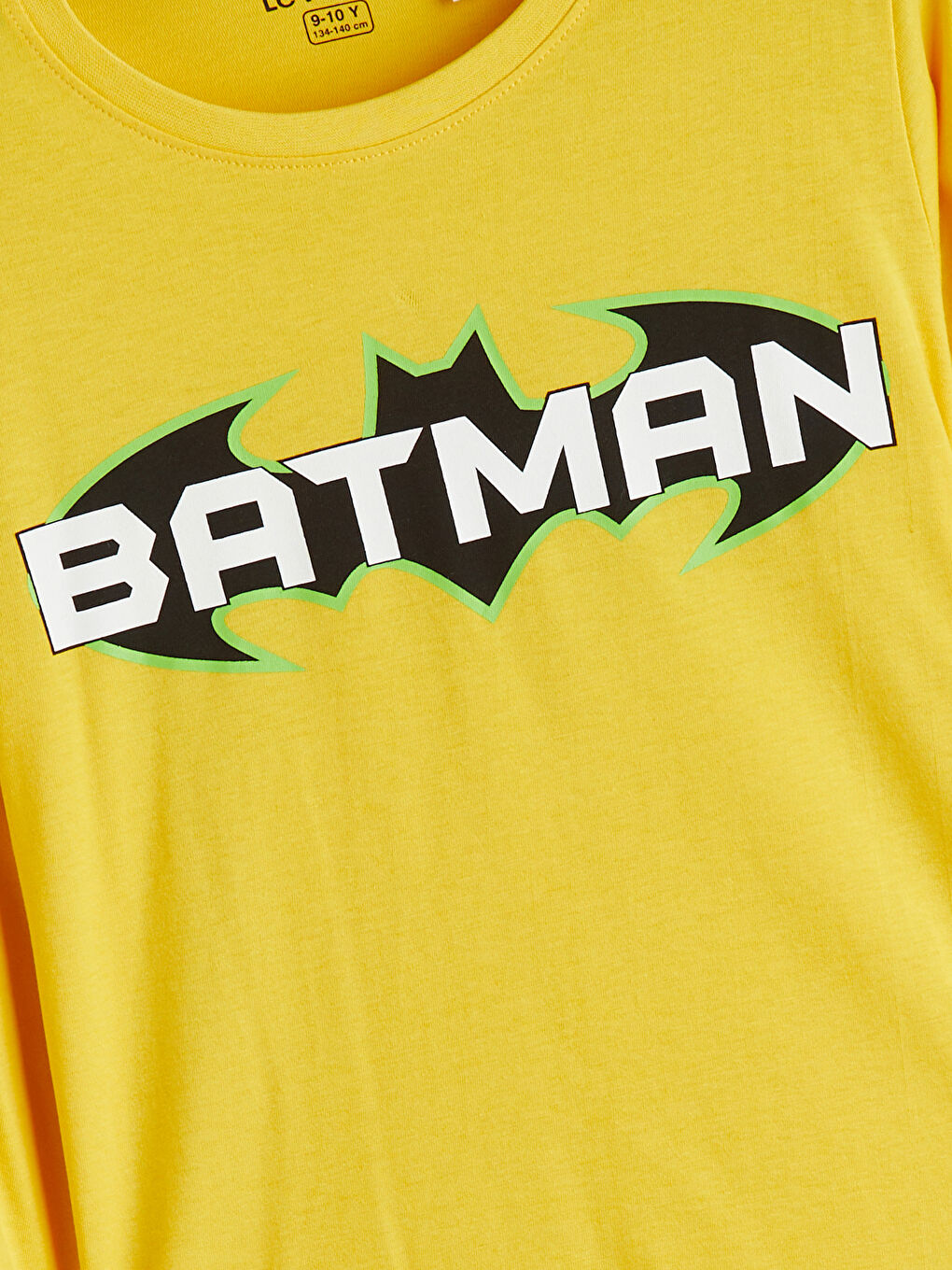 LCW Kids Crew Neck Batman Printed Long Sleeve Boys' Pyjama Set -W52090Z4-FUV